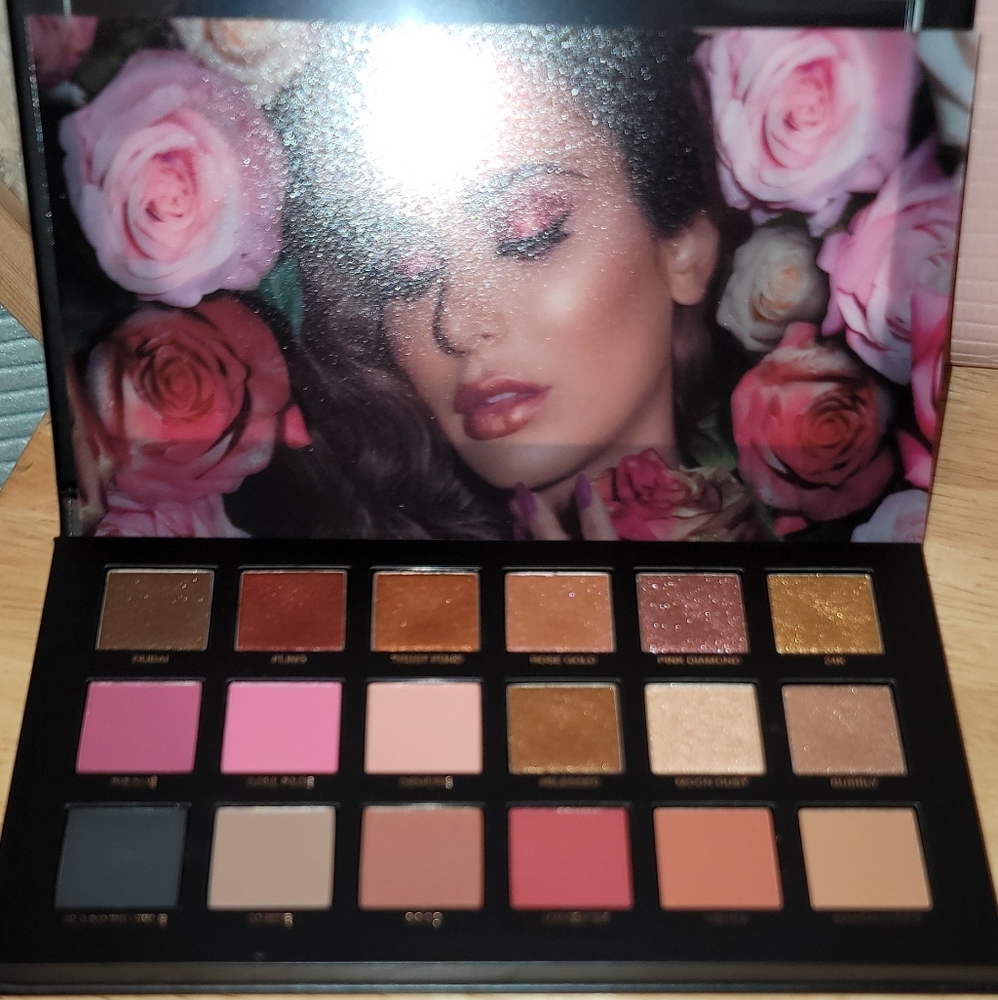 Beauty Bundle - Picture 2 of 7